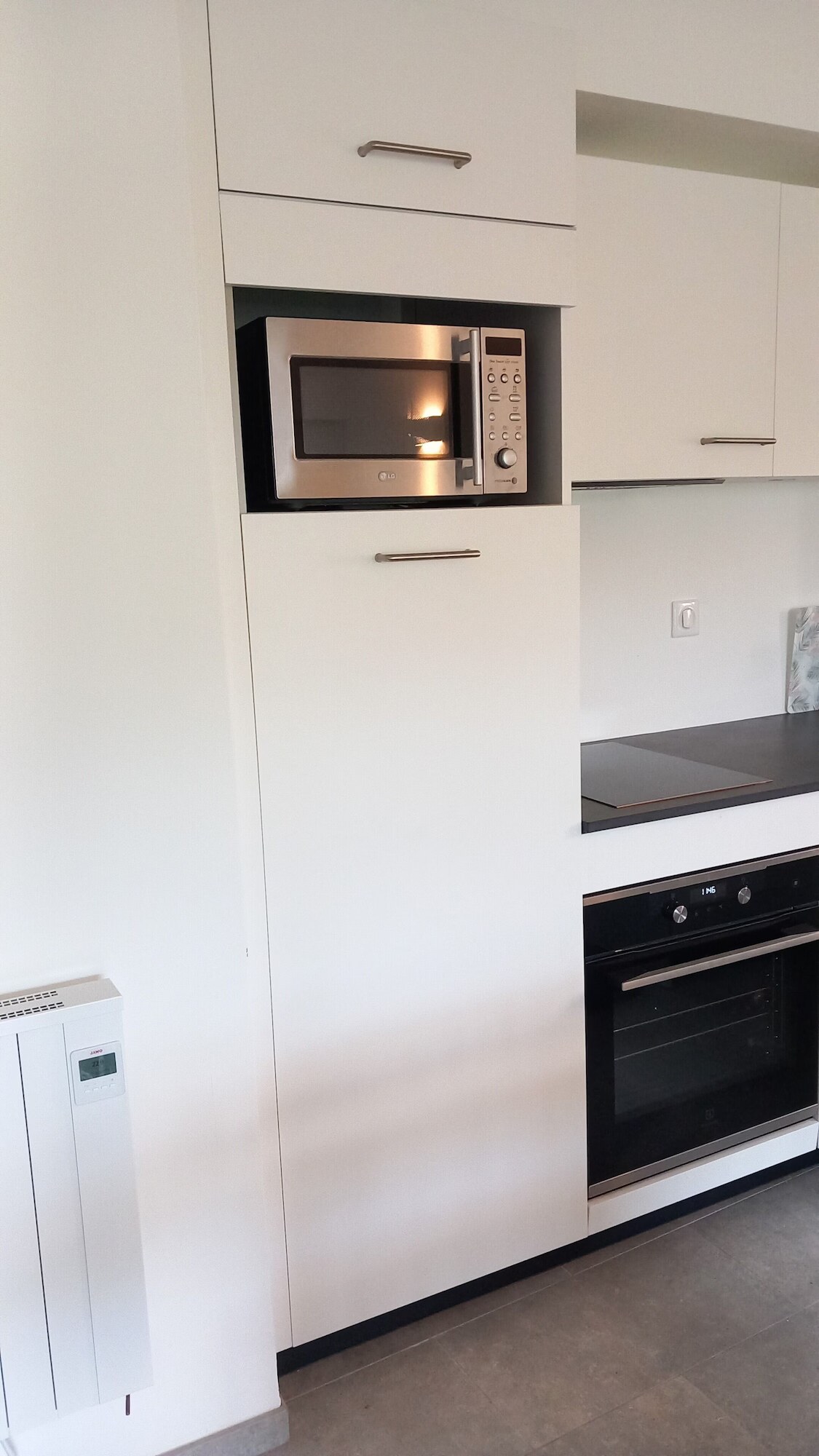Built-in oven and microwave of the brand-new 2024 kitchen